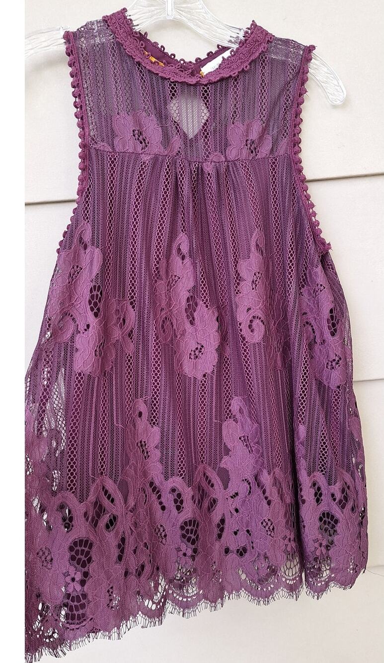 Taylor & Sage Purple Lace Halter Blouse Crochet Neck Top Pom Pom Trim Coquette M